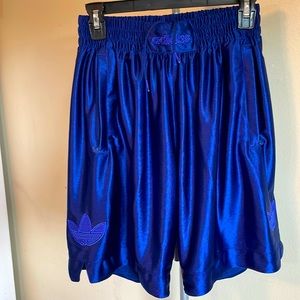 Adidas Original | Men Logo Shorts | Size XS | New with Tag | Victory Blue